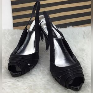 WHITE HOUSE‎ BLACK MARKET DONATELLA HEELS 7 Formal